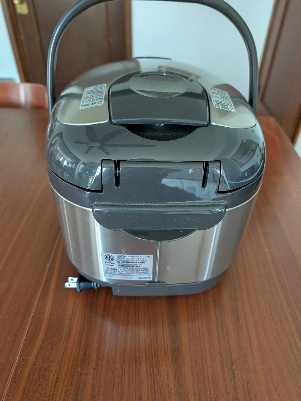 Zojirushi NS-TSC18 Micom Rice Cooker 8 Programs Pre Owned Works